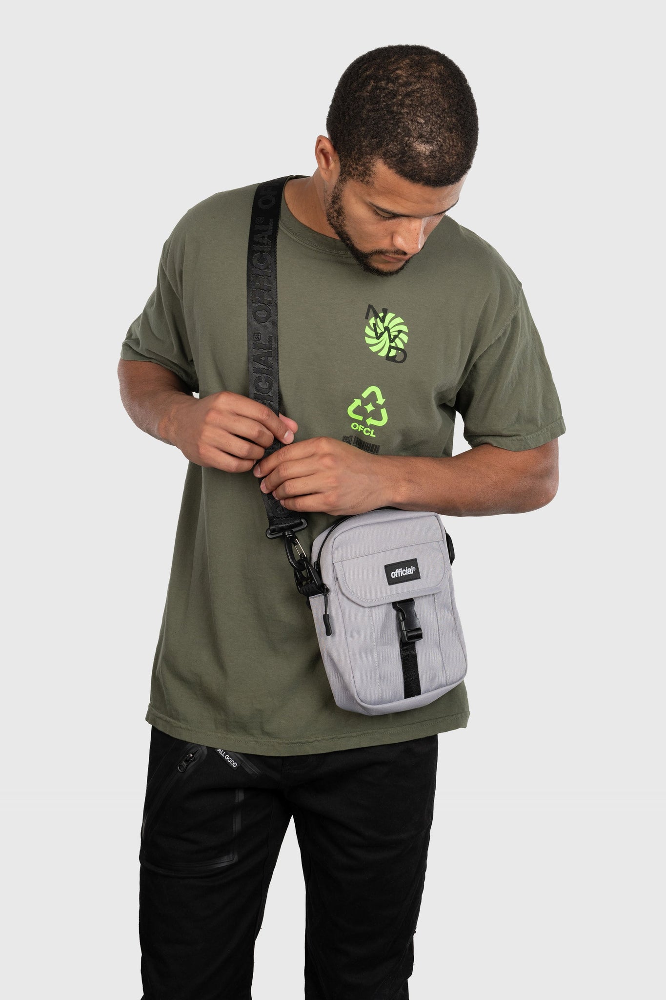 Essential Shoulder Bag (Grey)